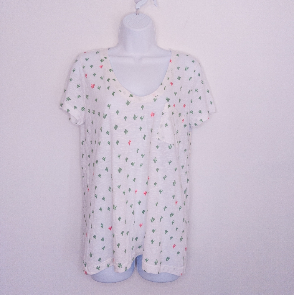 Caslon Women's Cactus Print Graphic T-shirt Medium White Cute Top